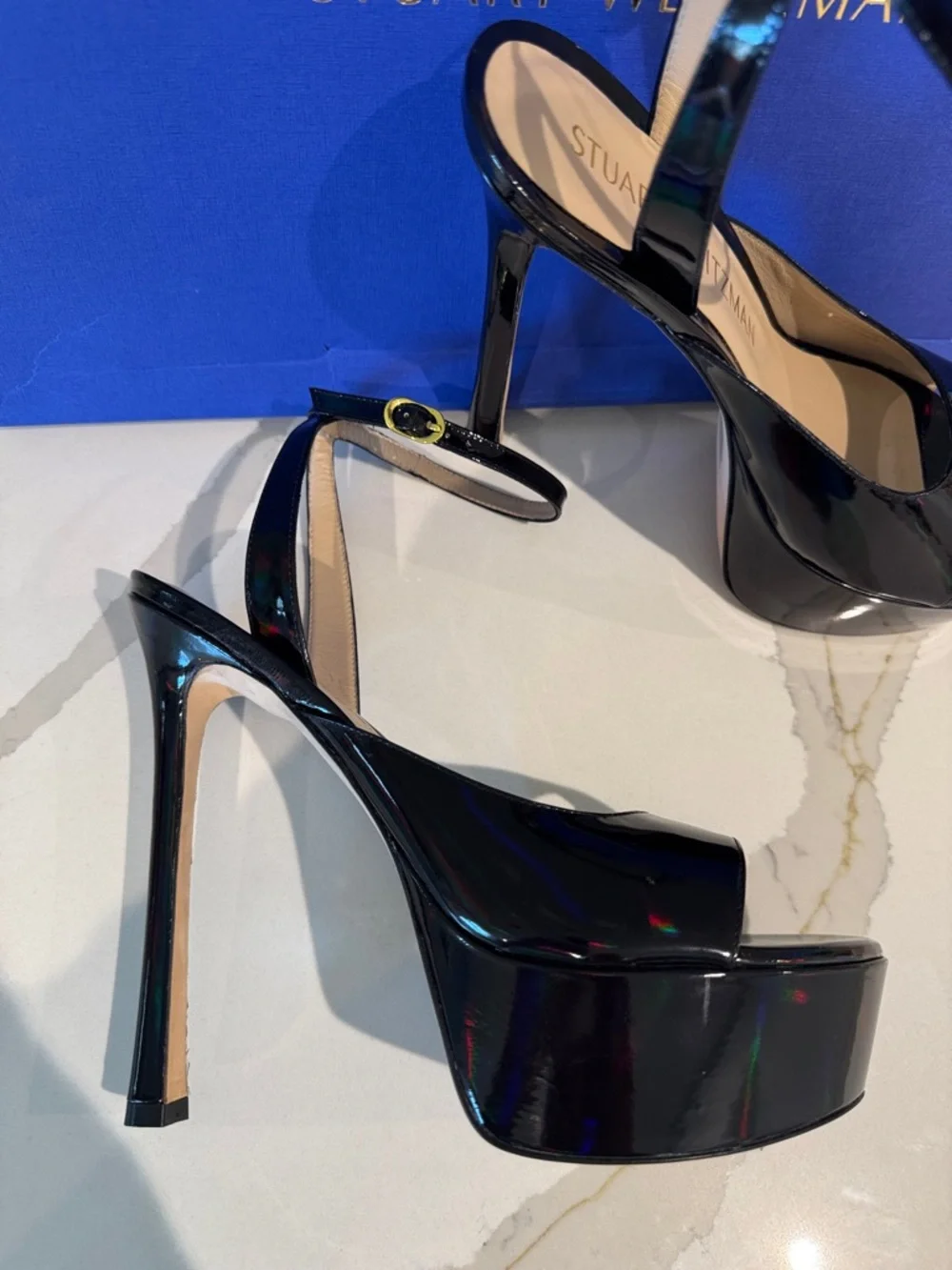 glossy patent